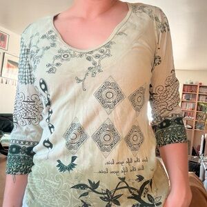Vintage 90s Women's Scoop Neck Printed Long Sleeve Top - Sage Green